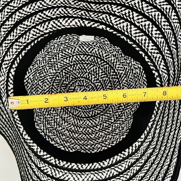 Hat~Summer Shade / Black & White / NWOT / Host Pick - Picture 4 of 7